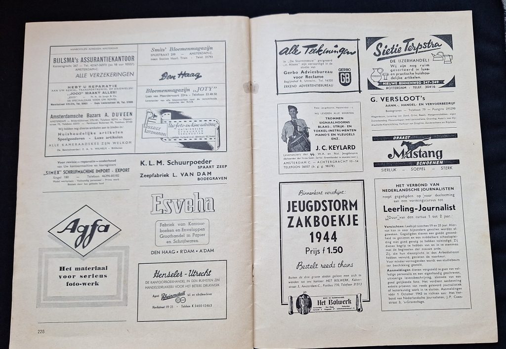 Stormmeeuw Herfstmaand 1943 9e Jaargang No. 9