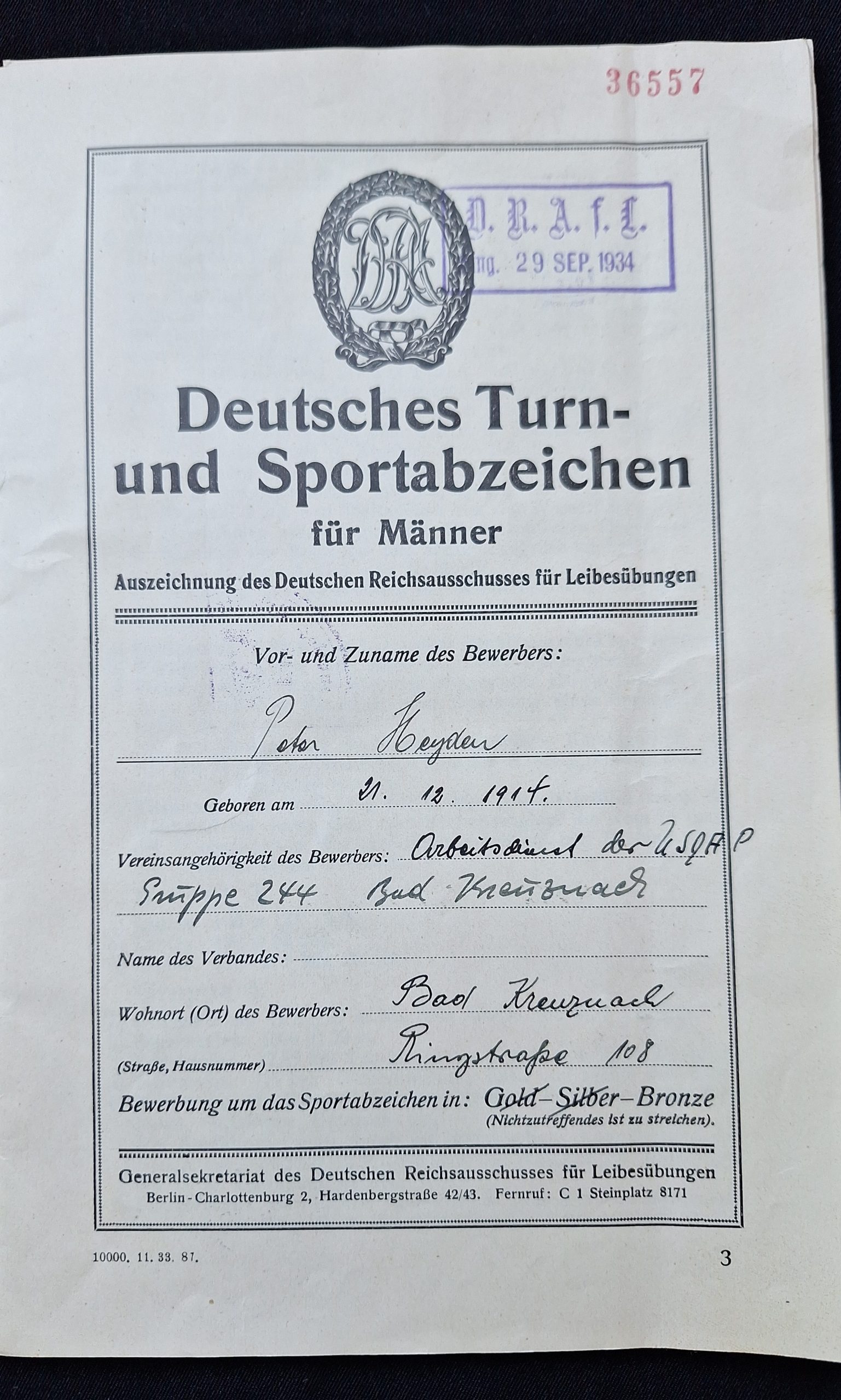 DRL Leistungsbuch with Two Pins - Image 3