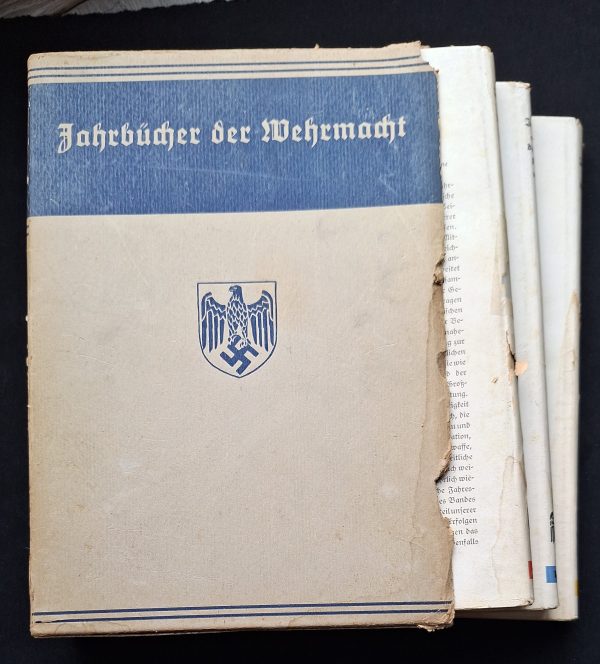 1940 Yearbooks of the Heer - Wehrmacht Kriegsmarine and Luftwaffe  - Image 1