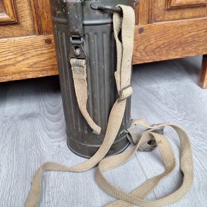 German M30 Gasmask and Canister