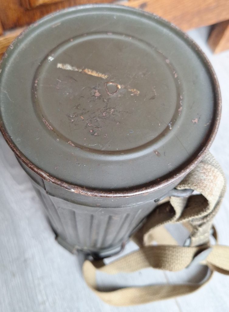 German M30 Gasmask and Canister