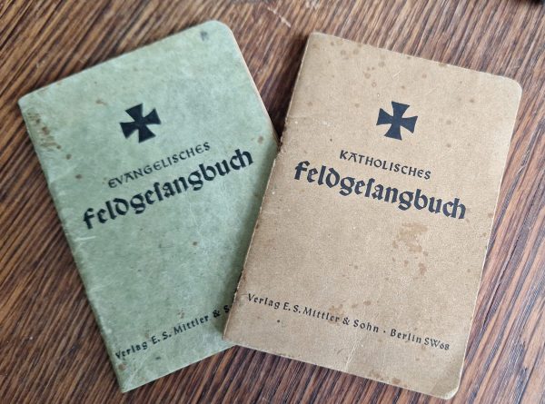 2 German Christian Feldgesangbücher - Image 1
