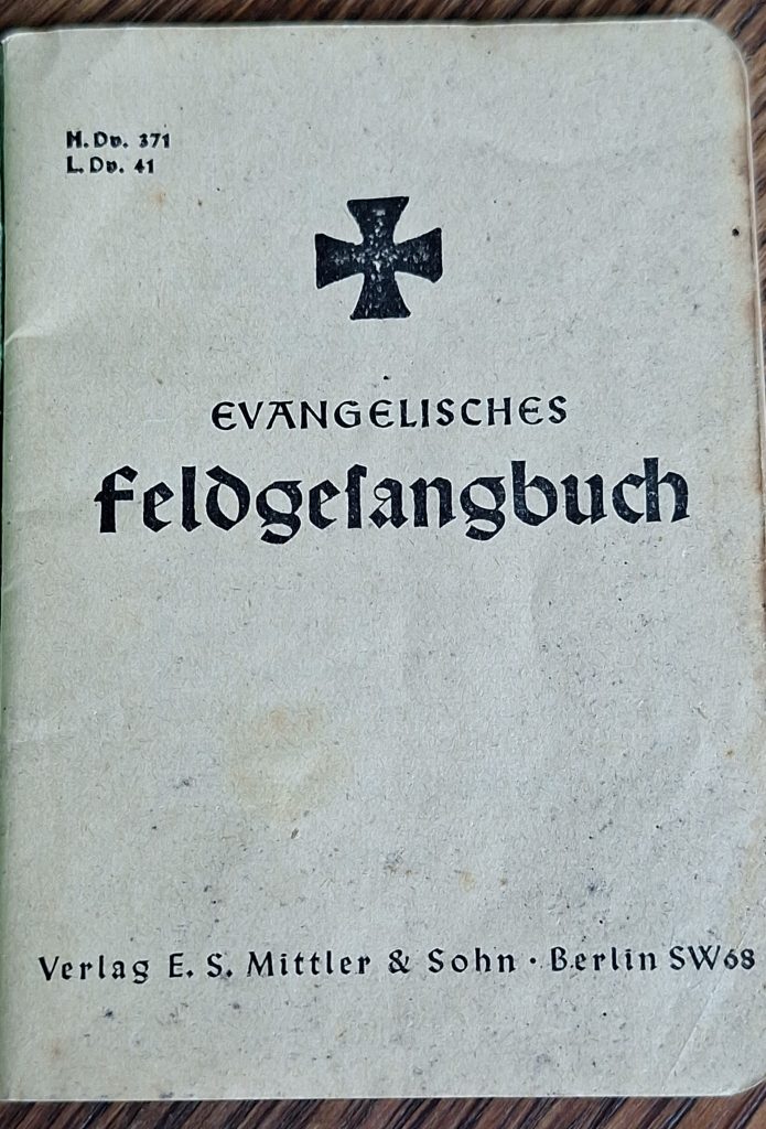 2 German Christian Feldgesangbücher