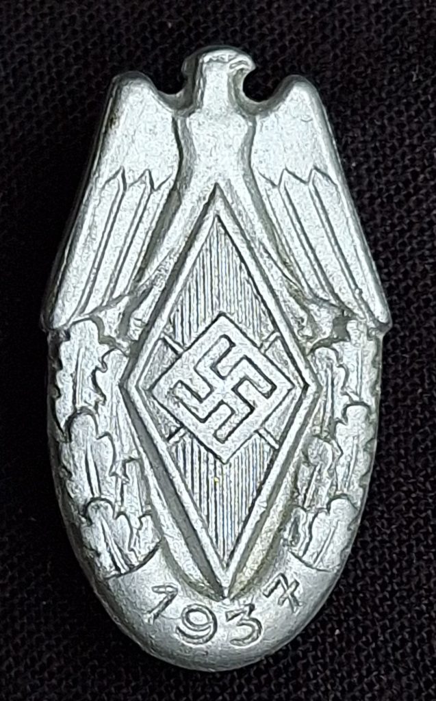 Hitler Jugend 1937 Sieger Nadel