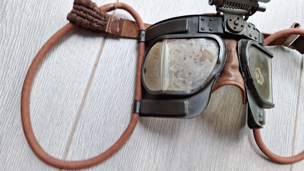 WW2 RAF Battle of Britain Flight Goggles with Flip Shield