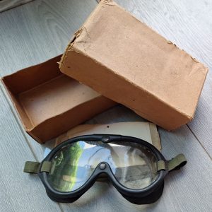 WW2 US M-1944 Polaroid Flying Goggles Type B-8