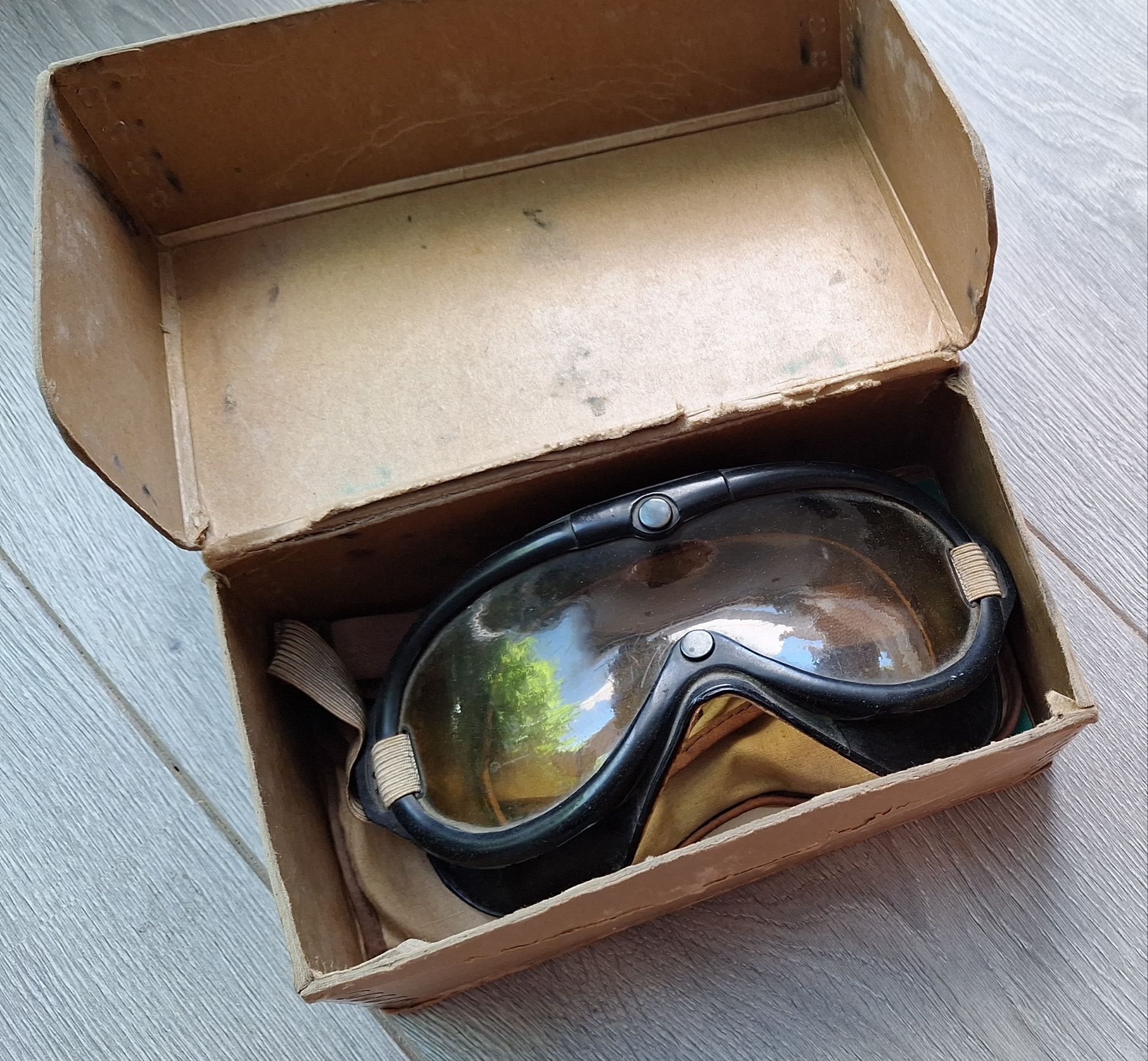 WW2 USAAF Goggle, Flying, Type B-8 - Image 11