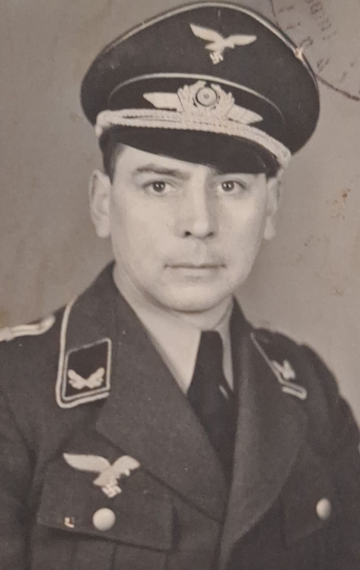 WW2 German Luftwaffe Pass Photo Sonderführer - Image 2