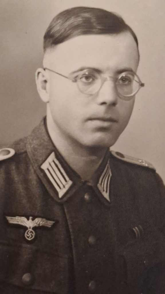 WW2 Pass Photo Wehrmacht Soldier