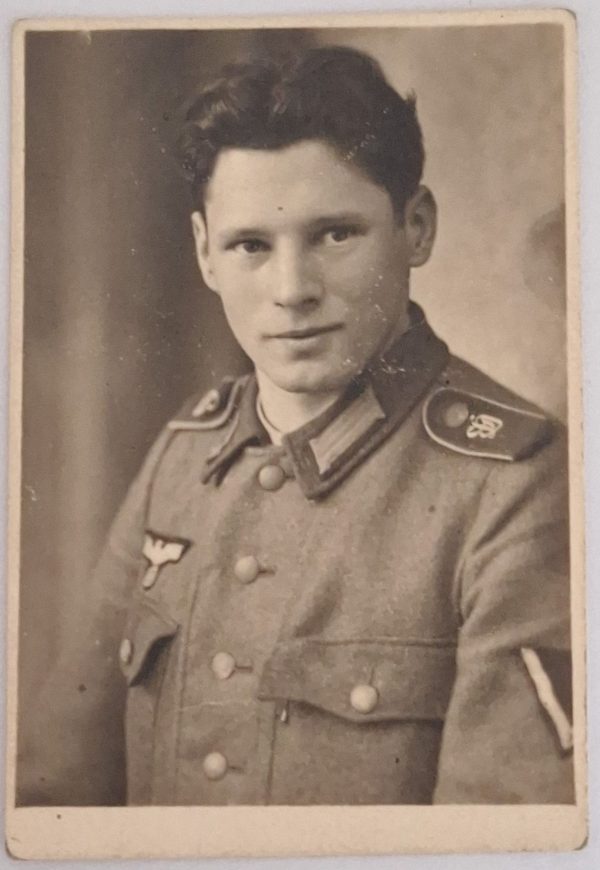 WW2 Pass Photo Groß Deutschland Wehrmacht Soldier - Image 1