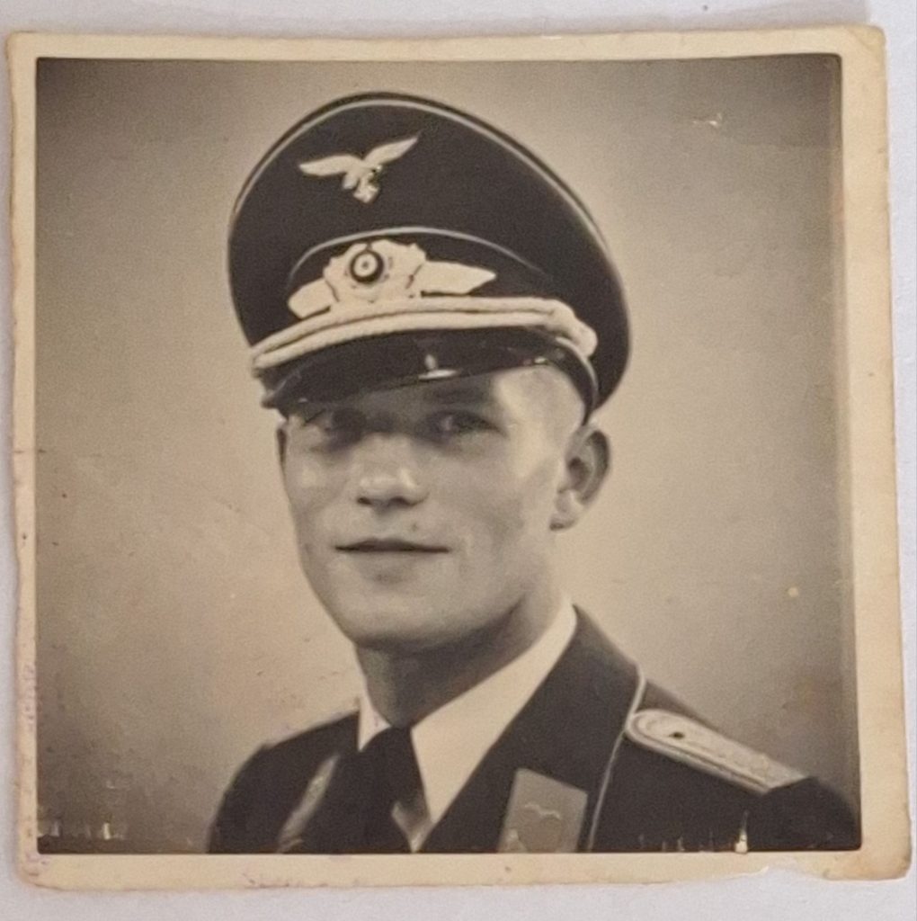WW2 Luftwaffe Pass Photo Officer 2nd Leutnant