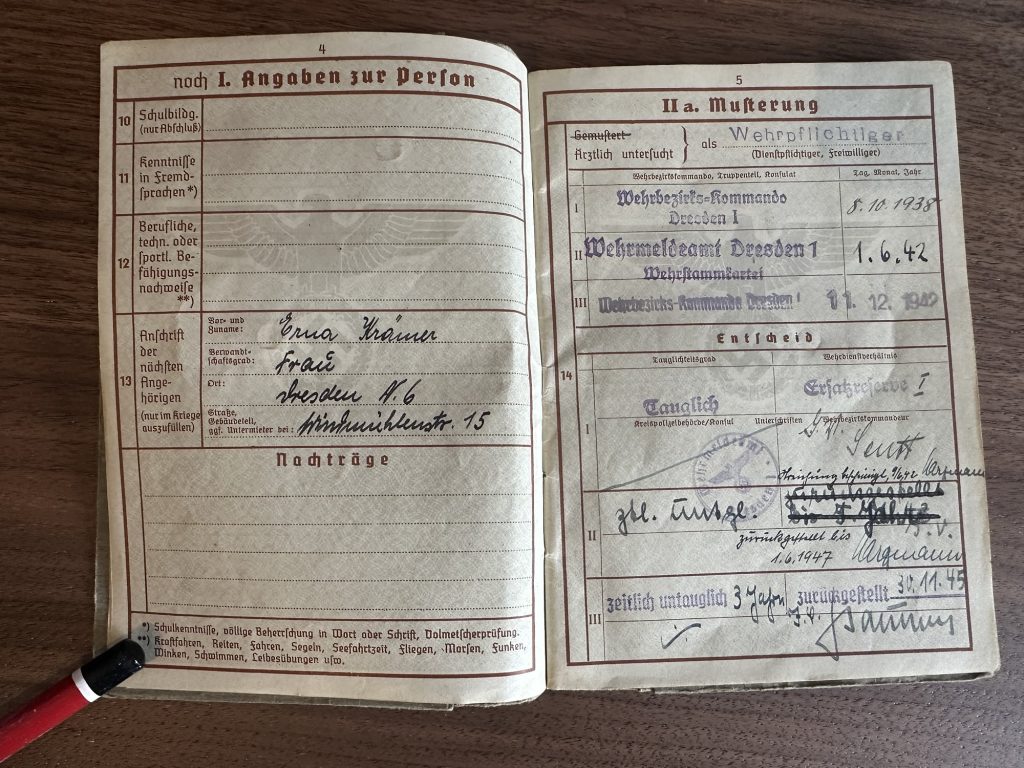 Original WW2 German Wehrpas - Herbert Kramer
